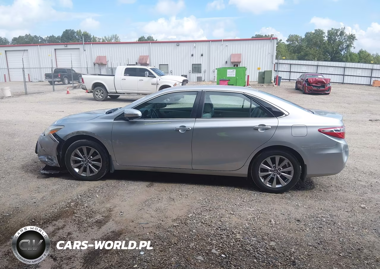 2017 Toyota Camry Xle VIN:4T1BF1FK0HU780443 - 15