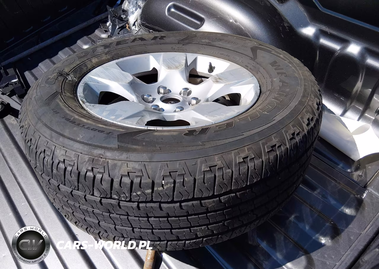 2023 Ram 1500 VIN:1C6RRFBG4PN562773 - 12
