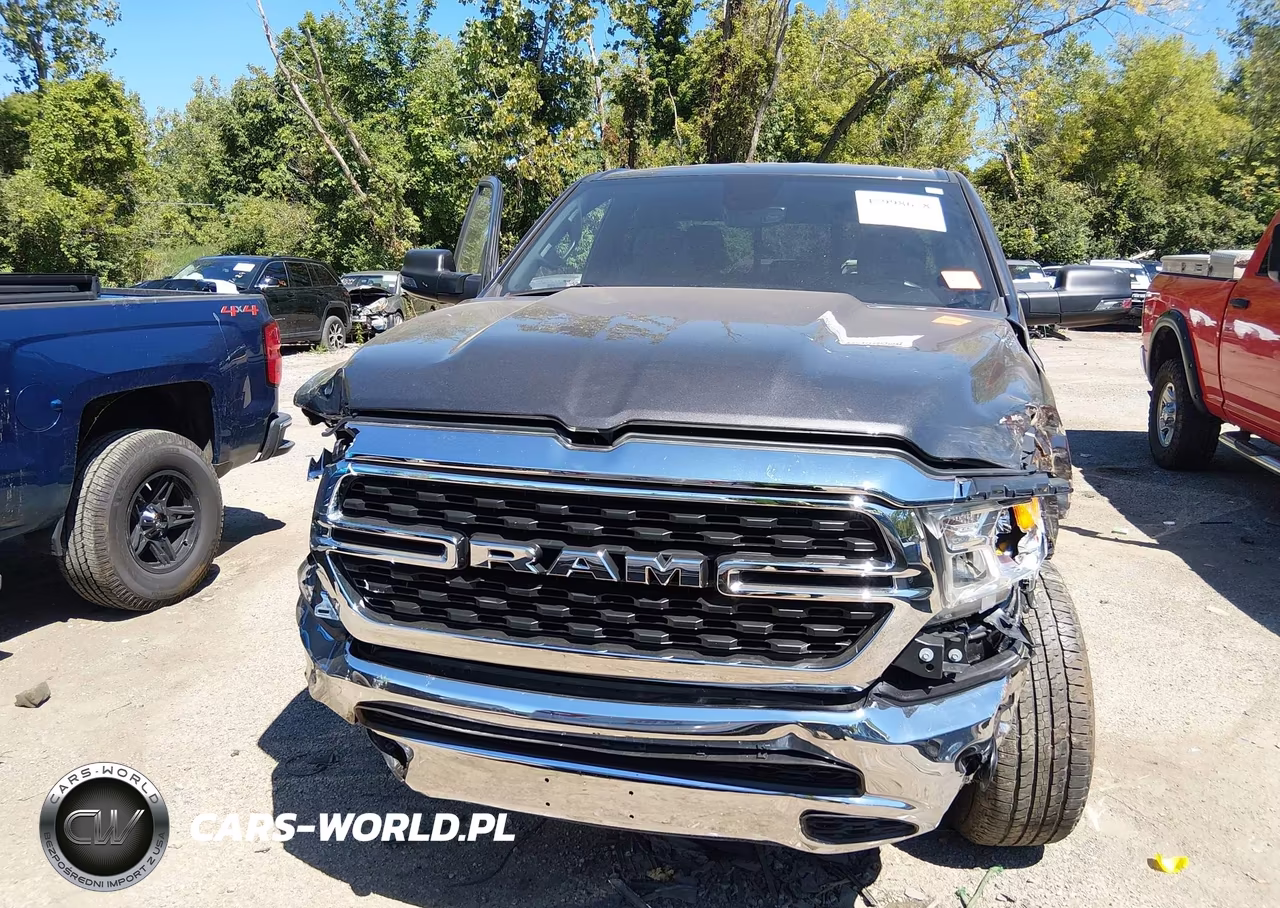 2023 Ram 1500 VIN:1C6RRFBG4PN562773 - 13
