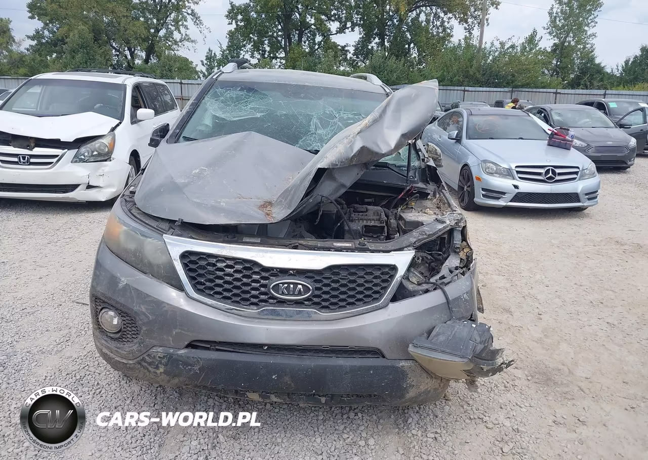 2012 Kia Sorento Lx V6 VIN:5XYKT4A29CG201675 - 12
