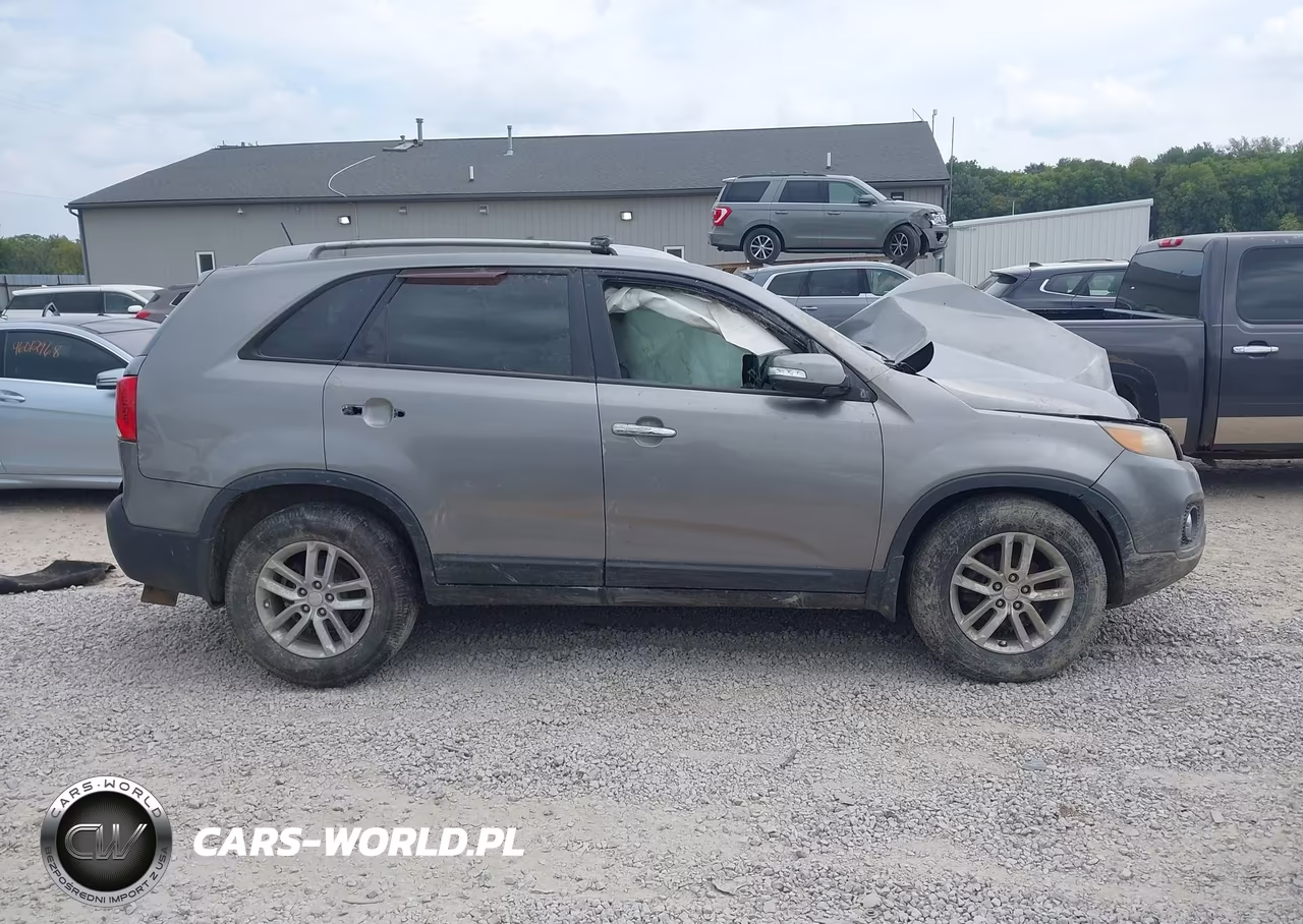 2012 Kia Sorento Lx V6 VIN:5XYKT4A29CG201675 - 13