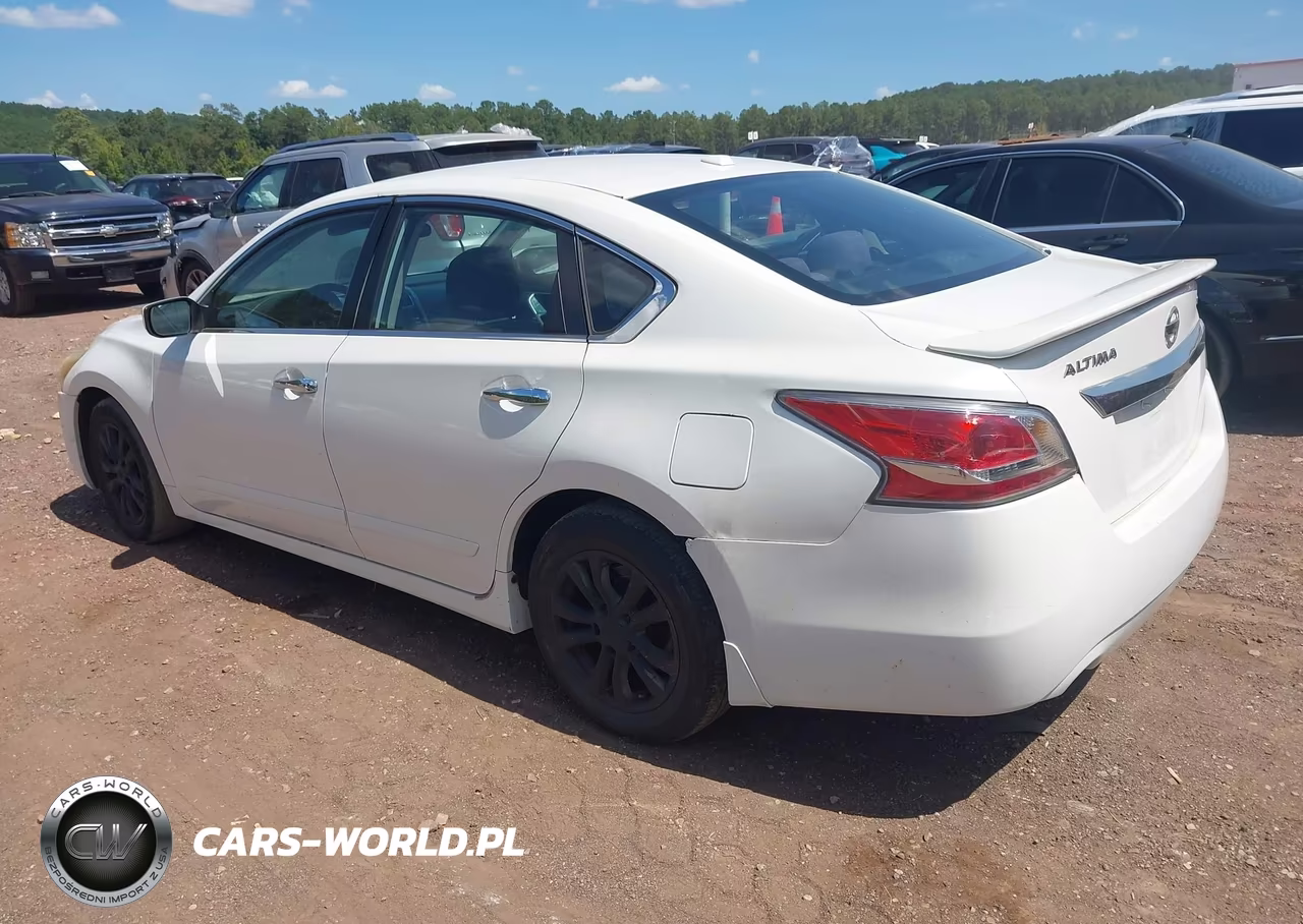 2014 Nissan Altima 2.5 S VIN:1N4AL3APXEC177367 - 3