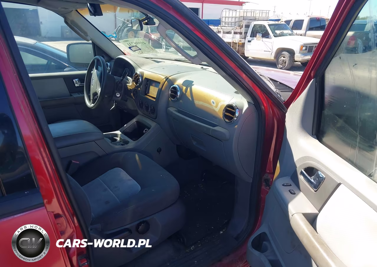 2005 Ford Expedition Nbx-Xlt VIN:1FMPU16555LA06115 - 5
