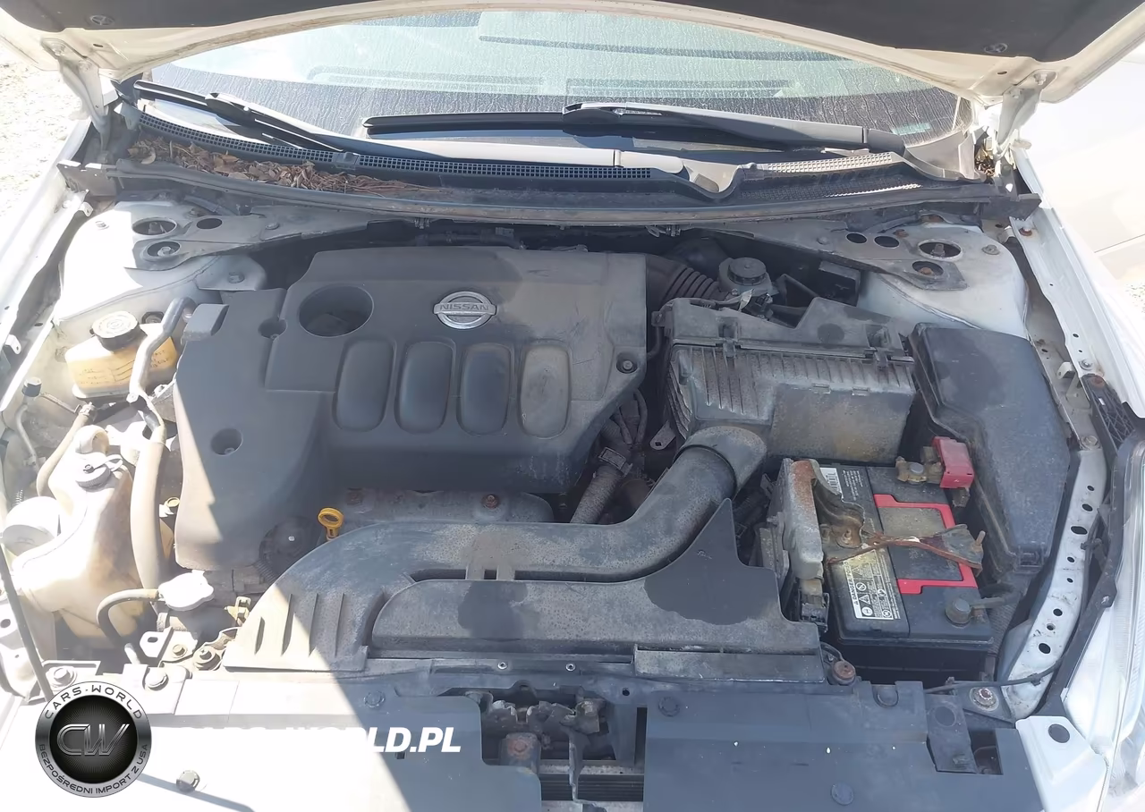 2011 Nissan Altima 2.5 S VIN:1N4AL2APXBC102870 - 10