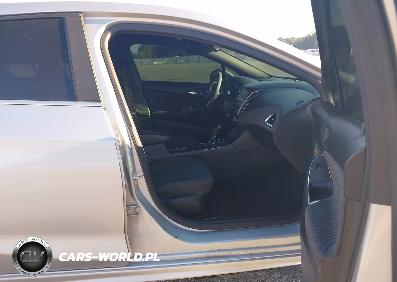 2018 Chevrolet Cruze Lt Auto VIN:1G1BE5SM6J7234958 - 5