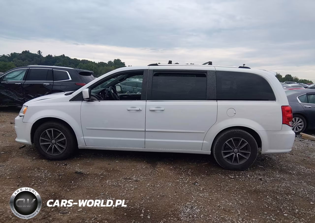 2017 Dodge Grand Caravan Sxt VIN:2C4RDGCG8HR865989 - 14