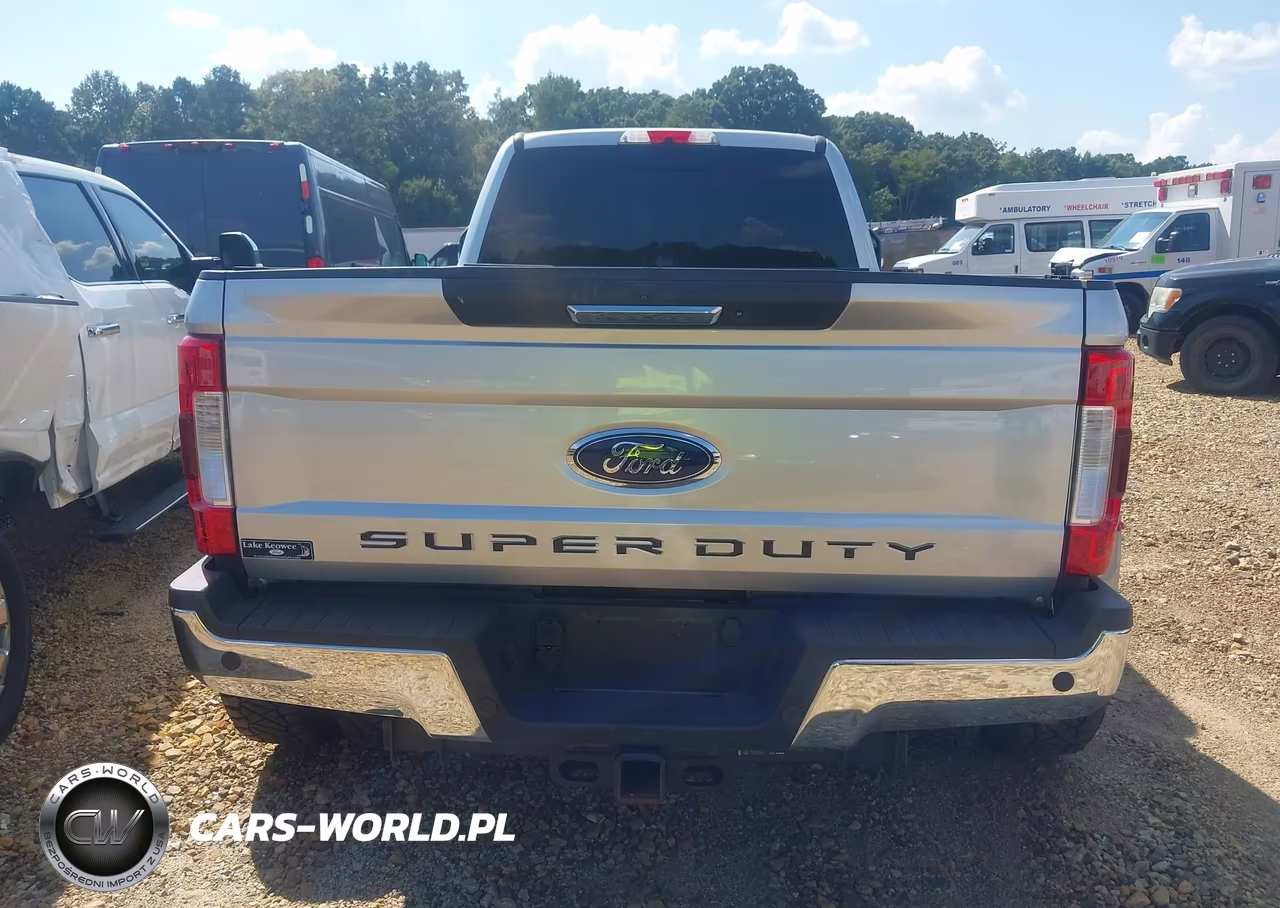 2018 Ford F-350 Xlt VIN:1FT8W3DT2JEB33936 - 15