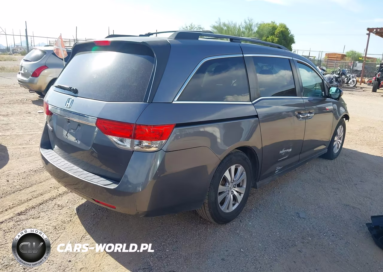 2014 Honda Odyssey Ex-L VIN:5FNRL5H6XEB102824 - 4