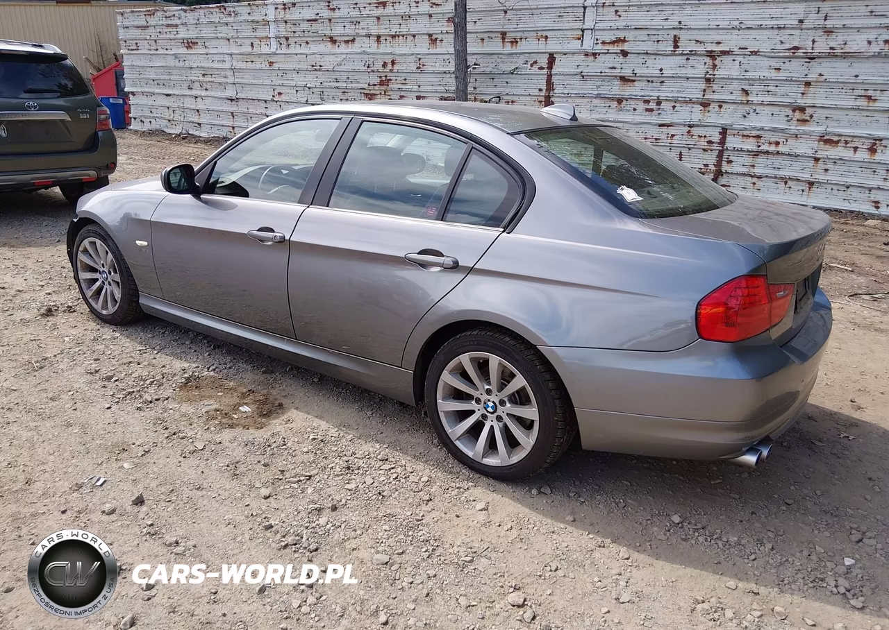 2011 BMW 328I xDrive VIN:WBAPK5G5XBNN80495 - 3