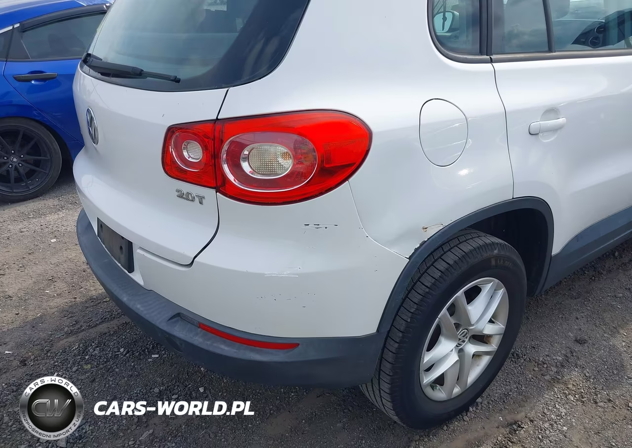 2011 Volkswagen Tiguan S VIN:WVGAV7AX2BW505561 - 12