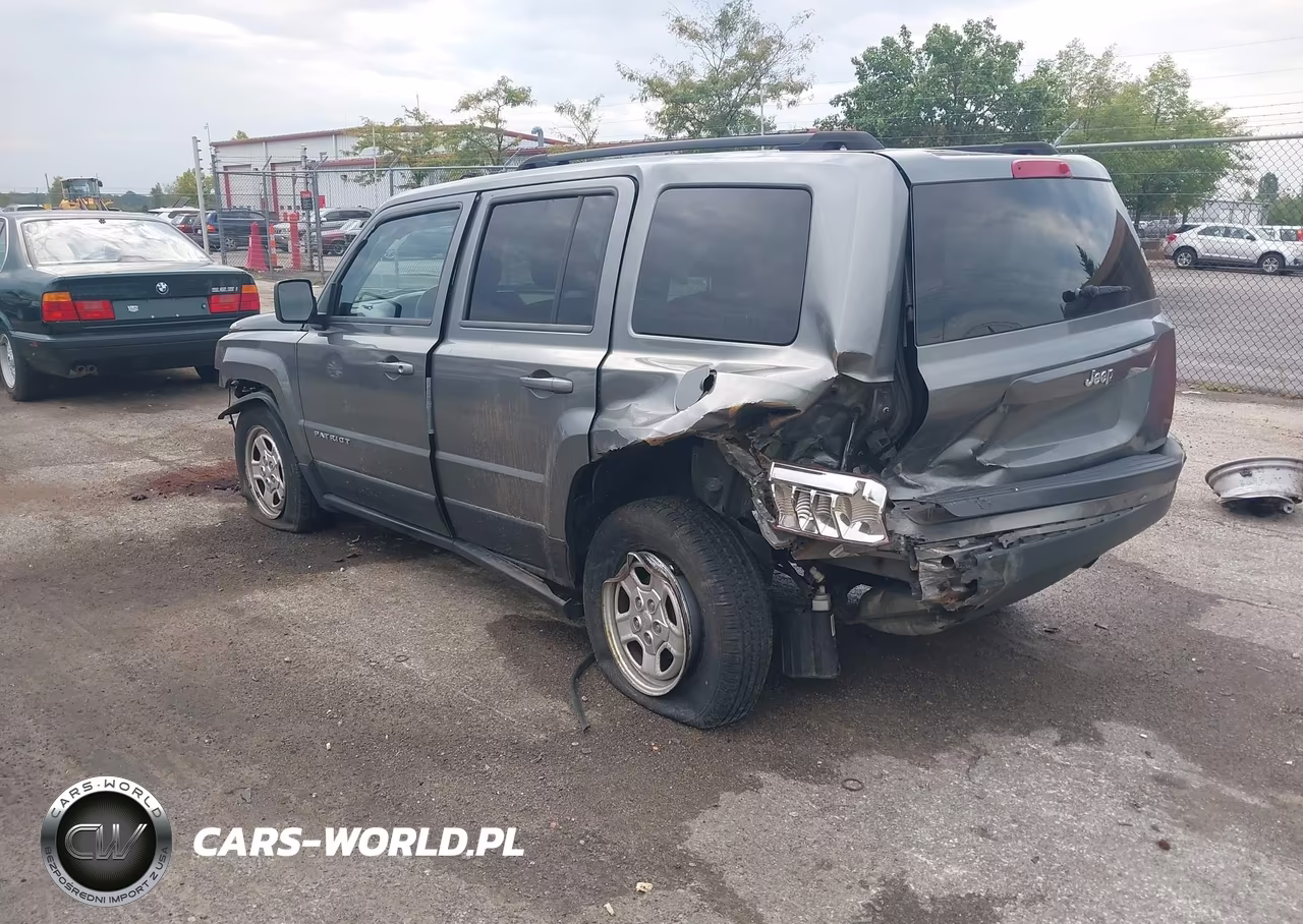 2012 Jeep Patriot Sport VIN:1C4NJPBA2CD568992 - 3