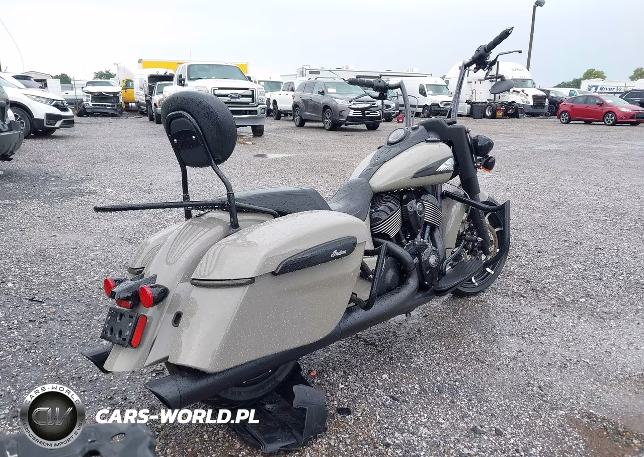 2023 Indian Motorcycle Co. Springfield Dark Horse VIN:56KTJDBB4P3423540 - 4