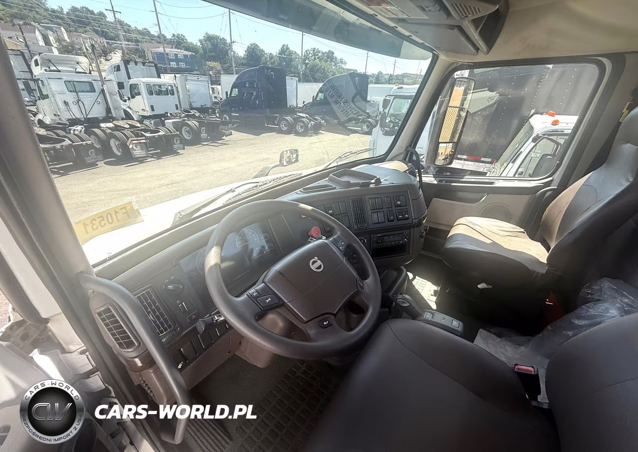 2015 Volvo Vnm64T VIN:4V4MC9DG8FN191865 - 7