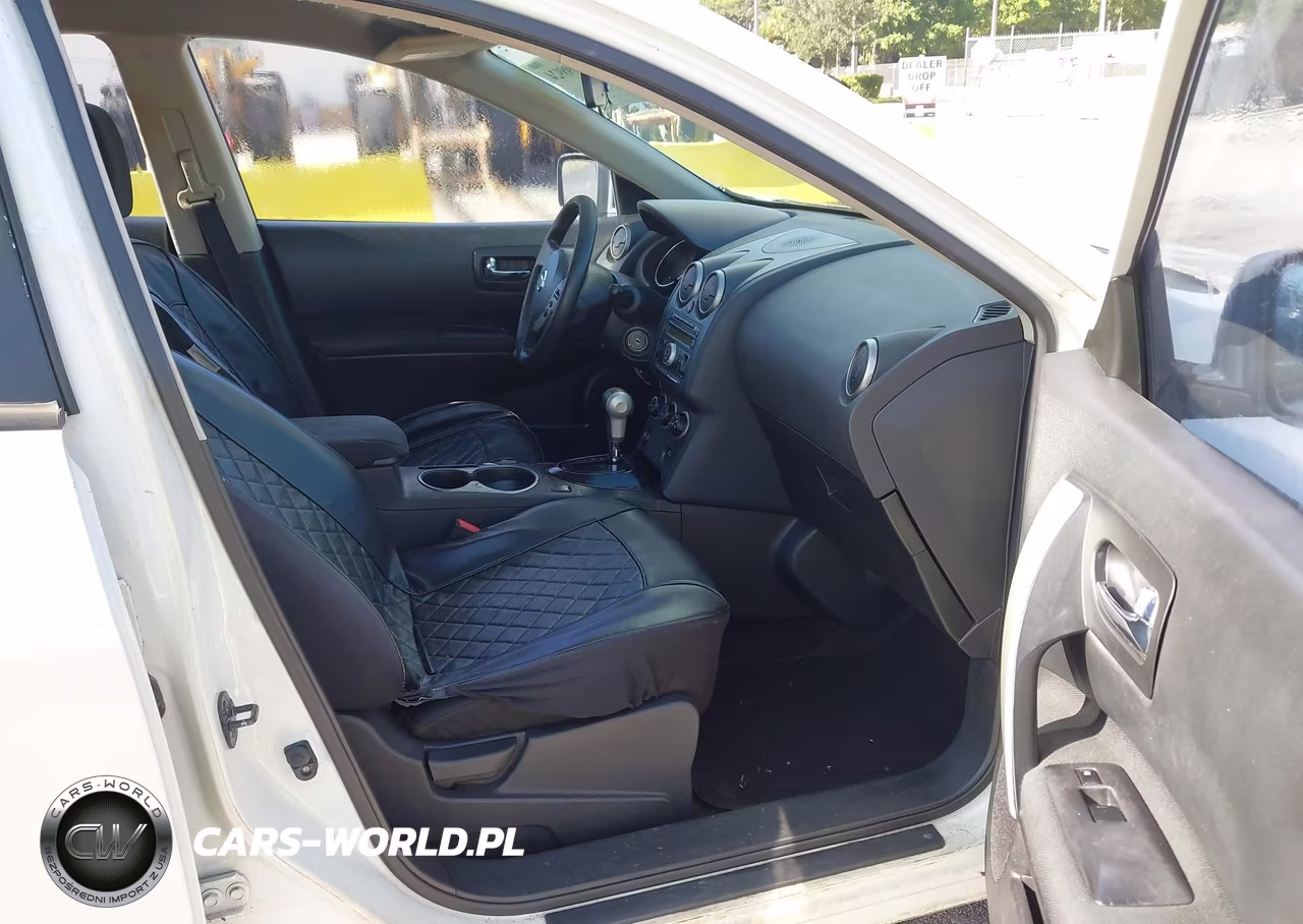 2013 Nissan Rogue S VIN:JN8AS5MT0DW038884 - 5