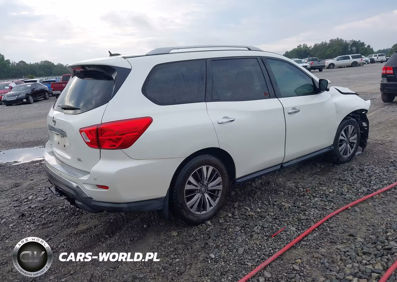 2017 Nissan Pathfinder Sl VIN:5N1DR2MN2HC632822 - 4