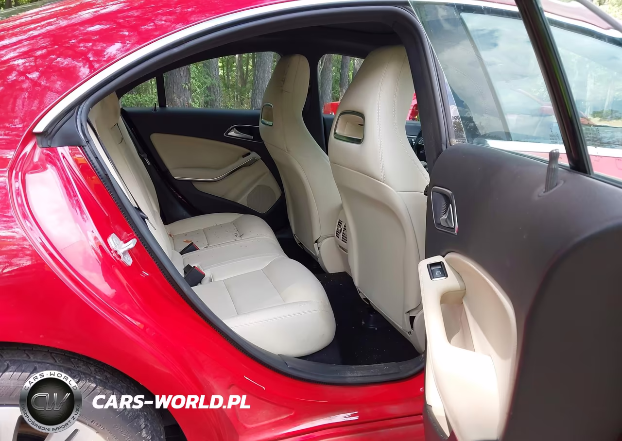 2018 Mercedes-Benz Cla 250 VIN:WDDSJ4EB6JN589024 - 8