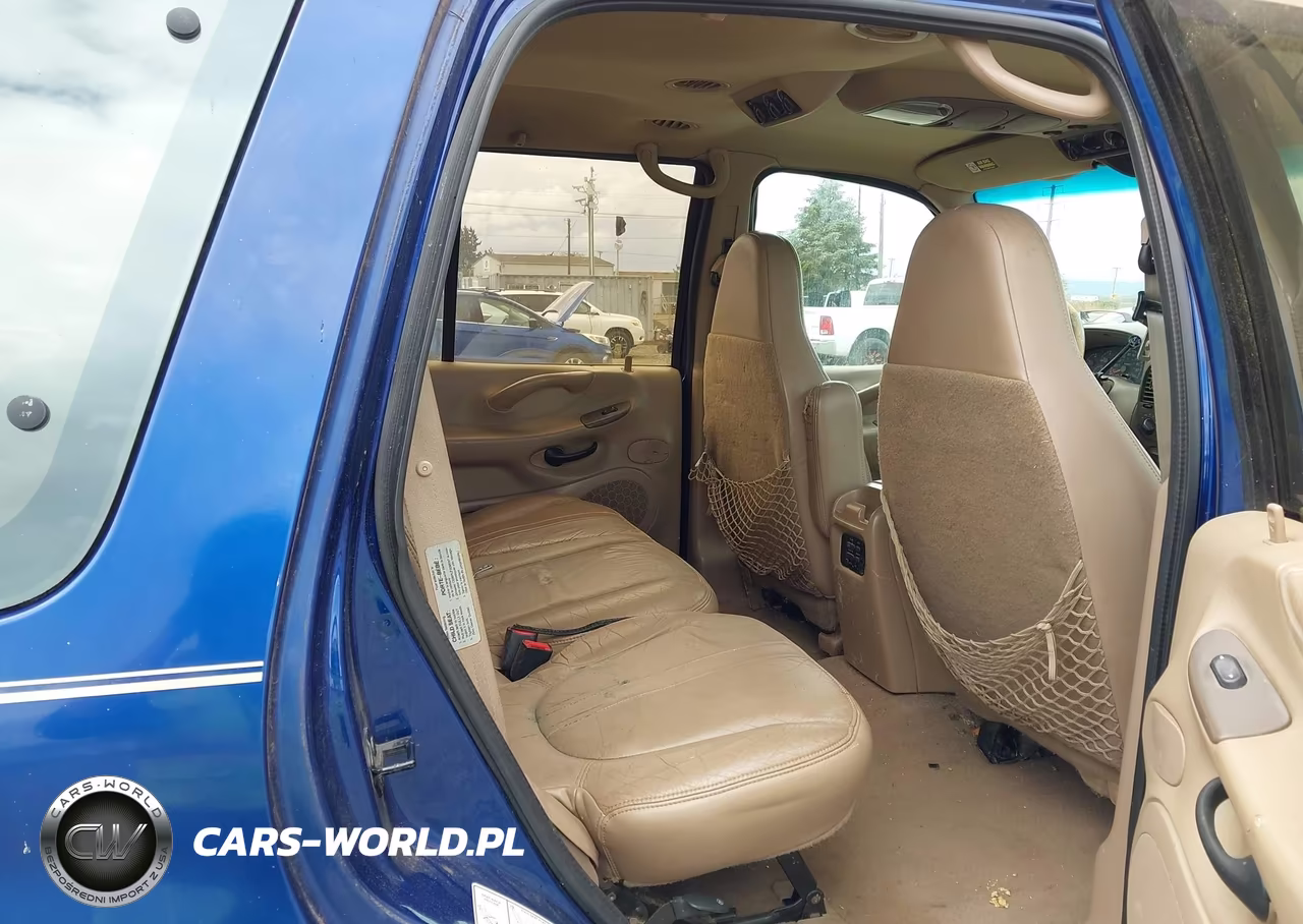 1997 Ford Expedition Eddie Bauer-Xlt VIN:1FMFU18LXVLB26211 - 8