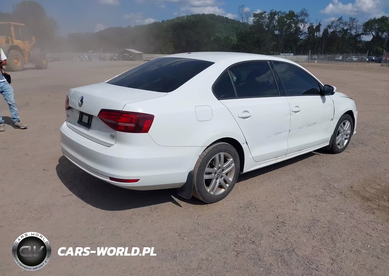 2018 Volkswagen Jetta 1.4T S VIN:3VW2B7AJ5JM245259 - 4