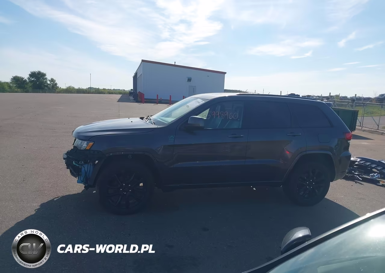 2018 Jeep Grand Cherokee Altitude 4X4 VIN:1C4RJFAG6JC396390 - 15