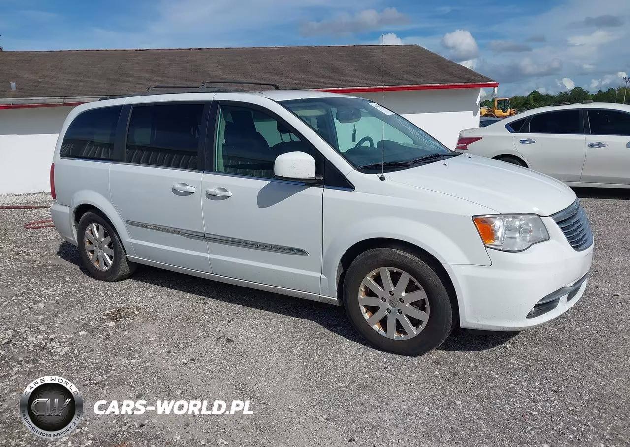 2015 Chrysler Town & Country Touring VIN:2C4RC1BG5FR553059 - 1