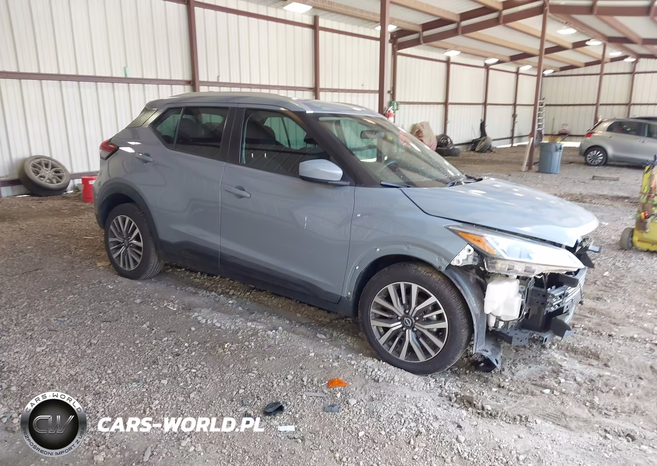 2022 Nissan Kicks Sv