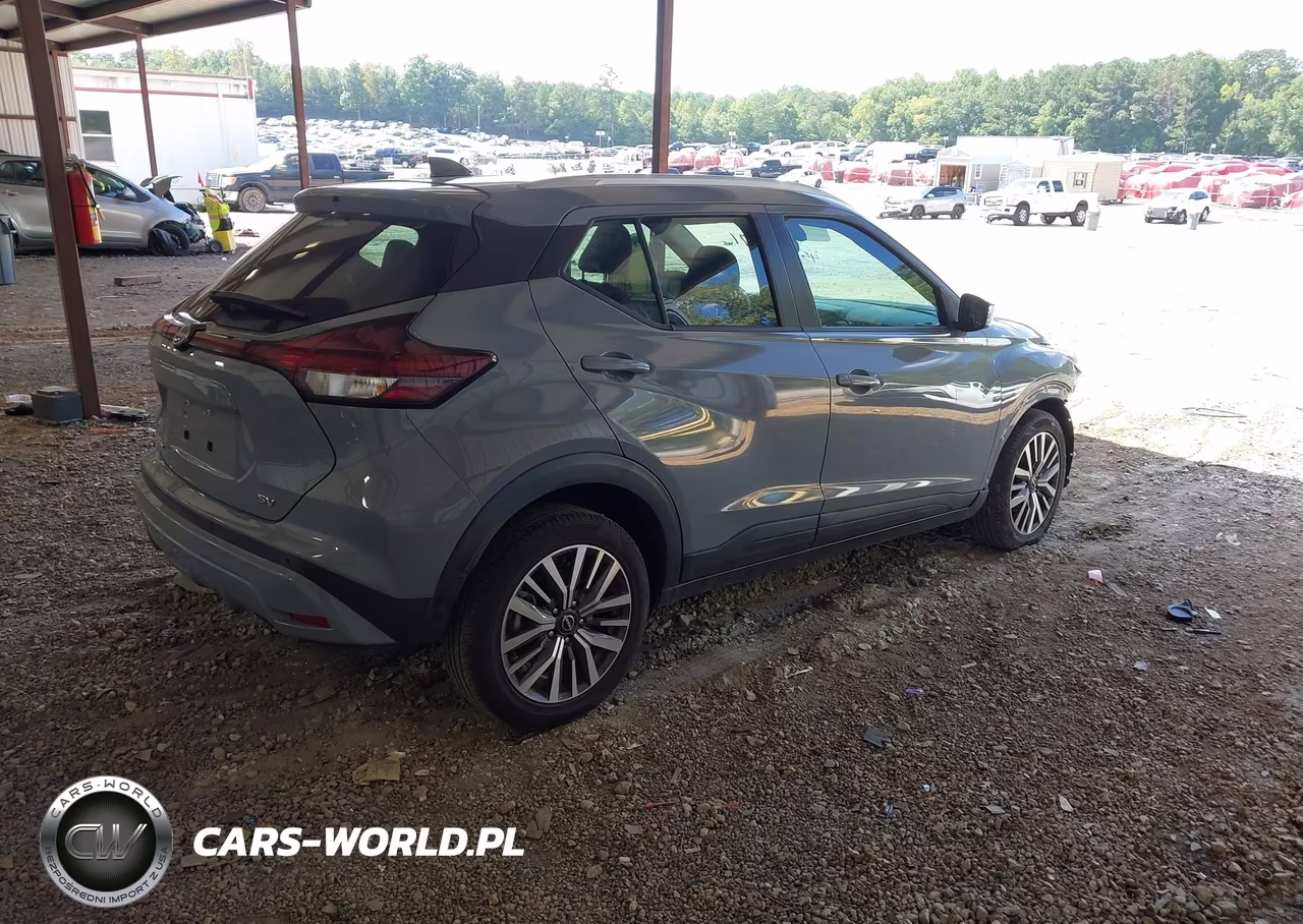 2022 Nissan Kicks Sv VIN:3N1CP5CV0NL523707 - 4