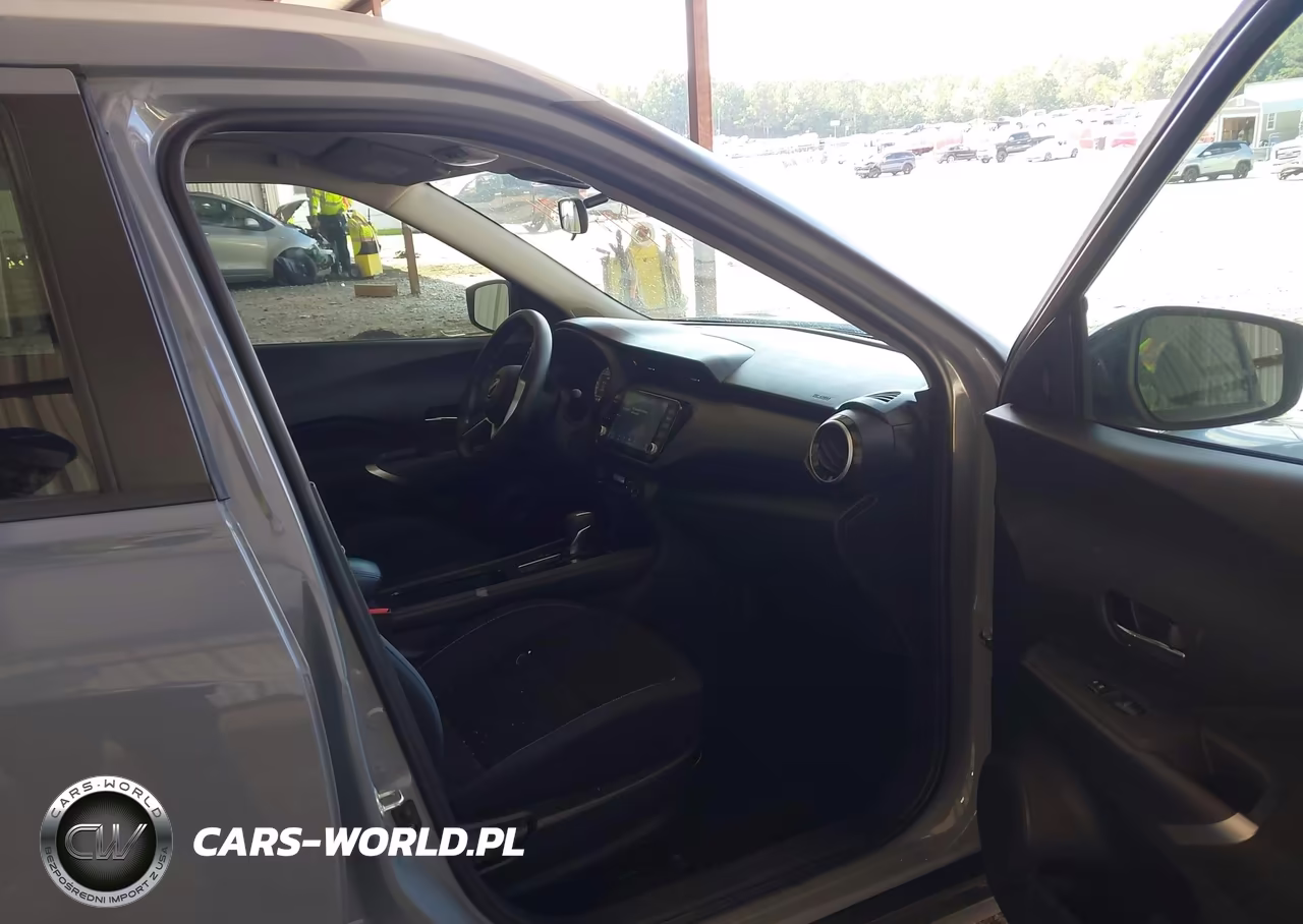 2022 Nissan Kicks Sv VIN:3N1CP5CV0NL523707 - 5
