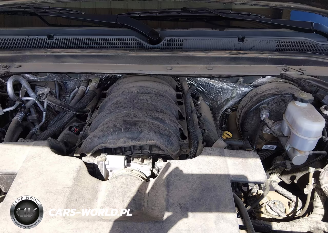 2018 Chevrolet Tahoe Ls VIN:1GNSKAEC4JR299556 - 10