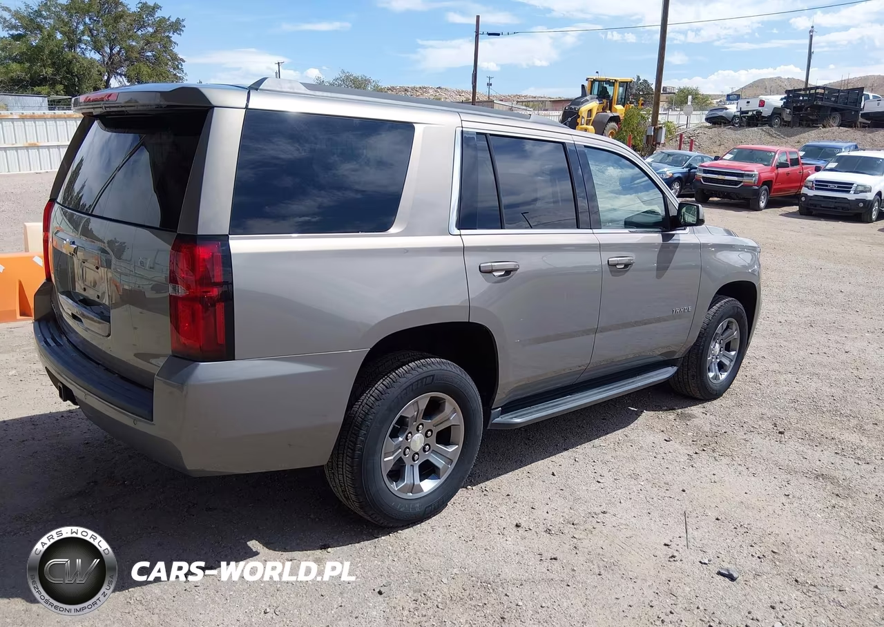 2018 Chevrolet Tahoe Ls VIN:1GNSKAEC4JR299556 - 4