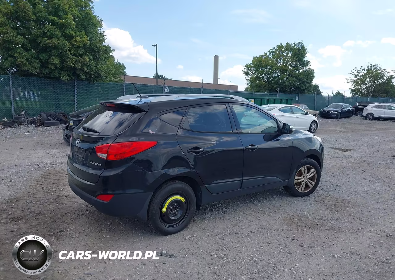 2012 Hyundai Tucson Gls VIN:KM8JU3ACXCU512568 - 4