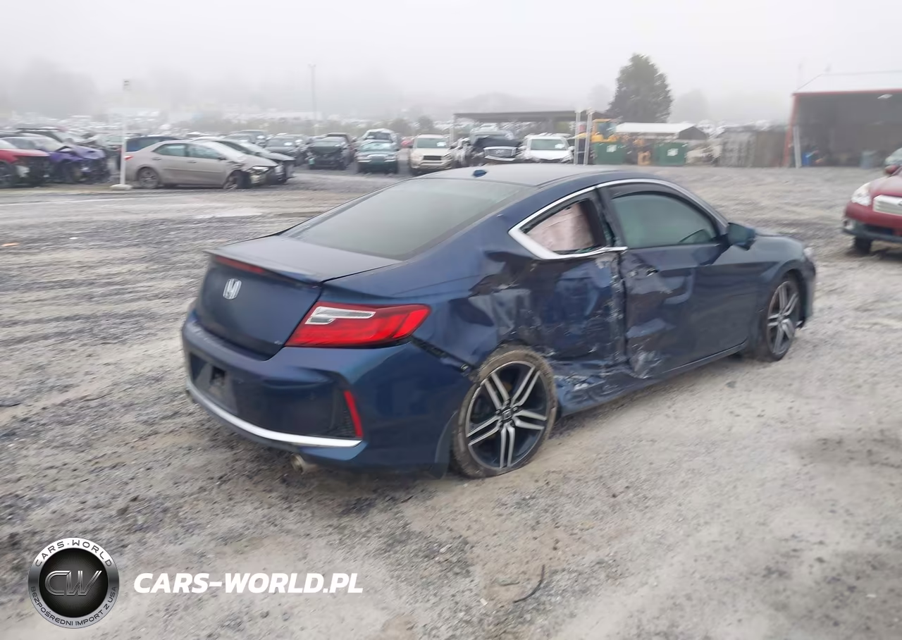 2016 Honda Accord Touring VIN:1HGCT2B07GA005389 - 4