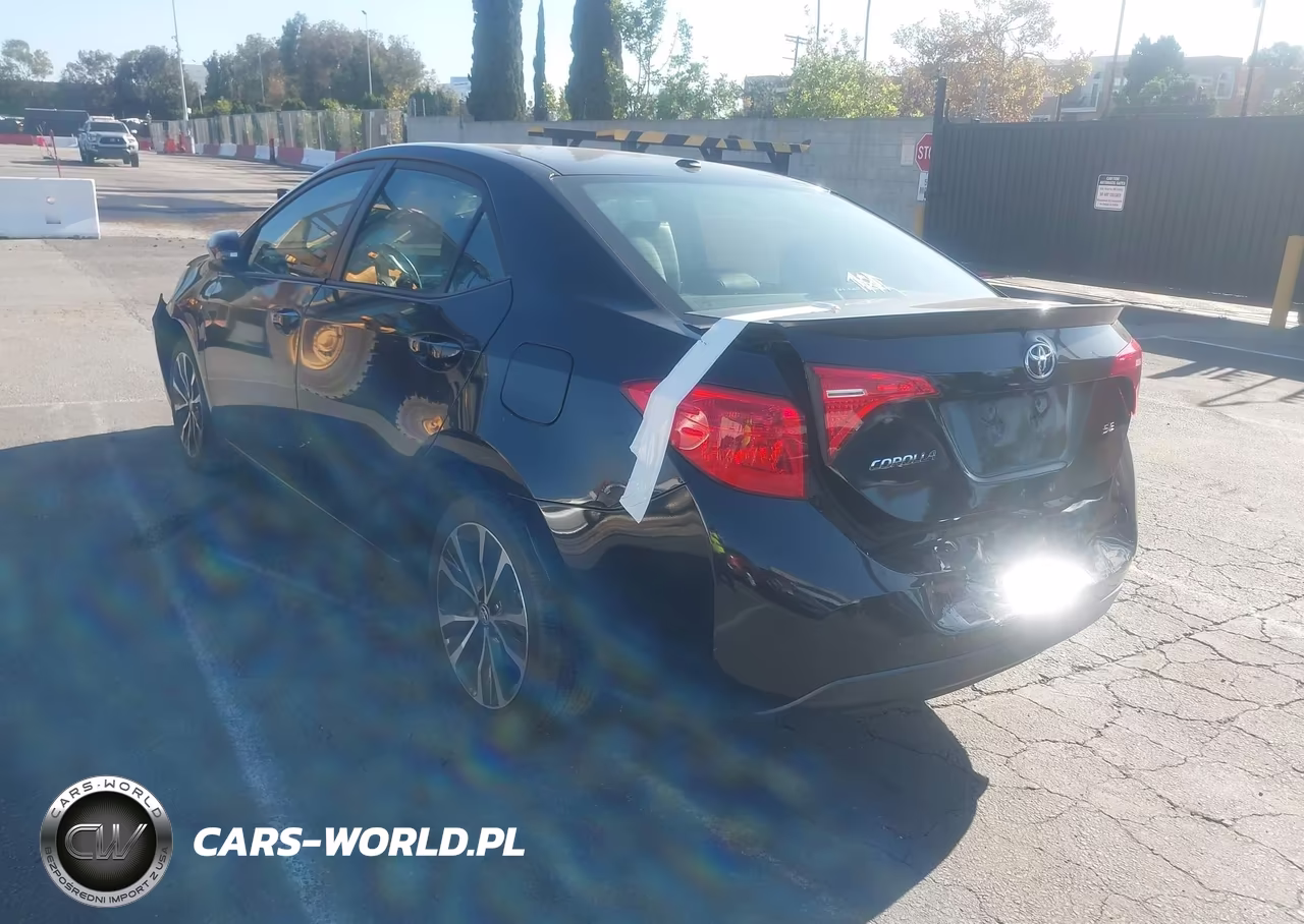 2017 Toyota Corolla Se VIN:5YFBURHE0HP691162 - 3