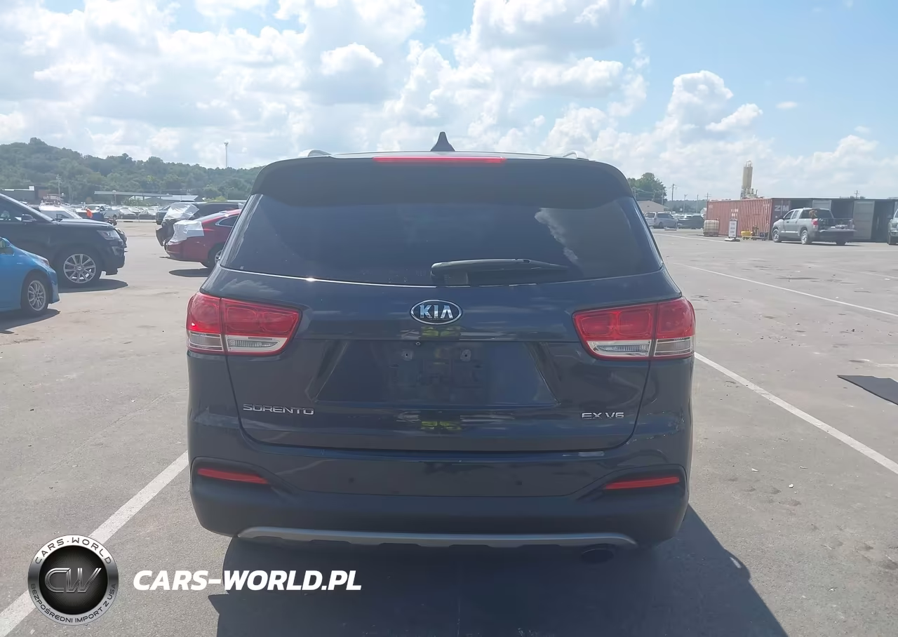 2016 Kia Sorento 3.3L Ex VIN:5XYPH4A52GG174309 - 15