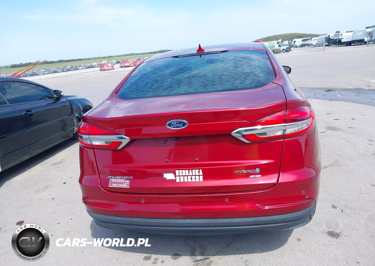 2019 Ford Fusion Hybrid Se VIN:3FA6P0LU9KR243691 - 16