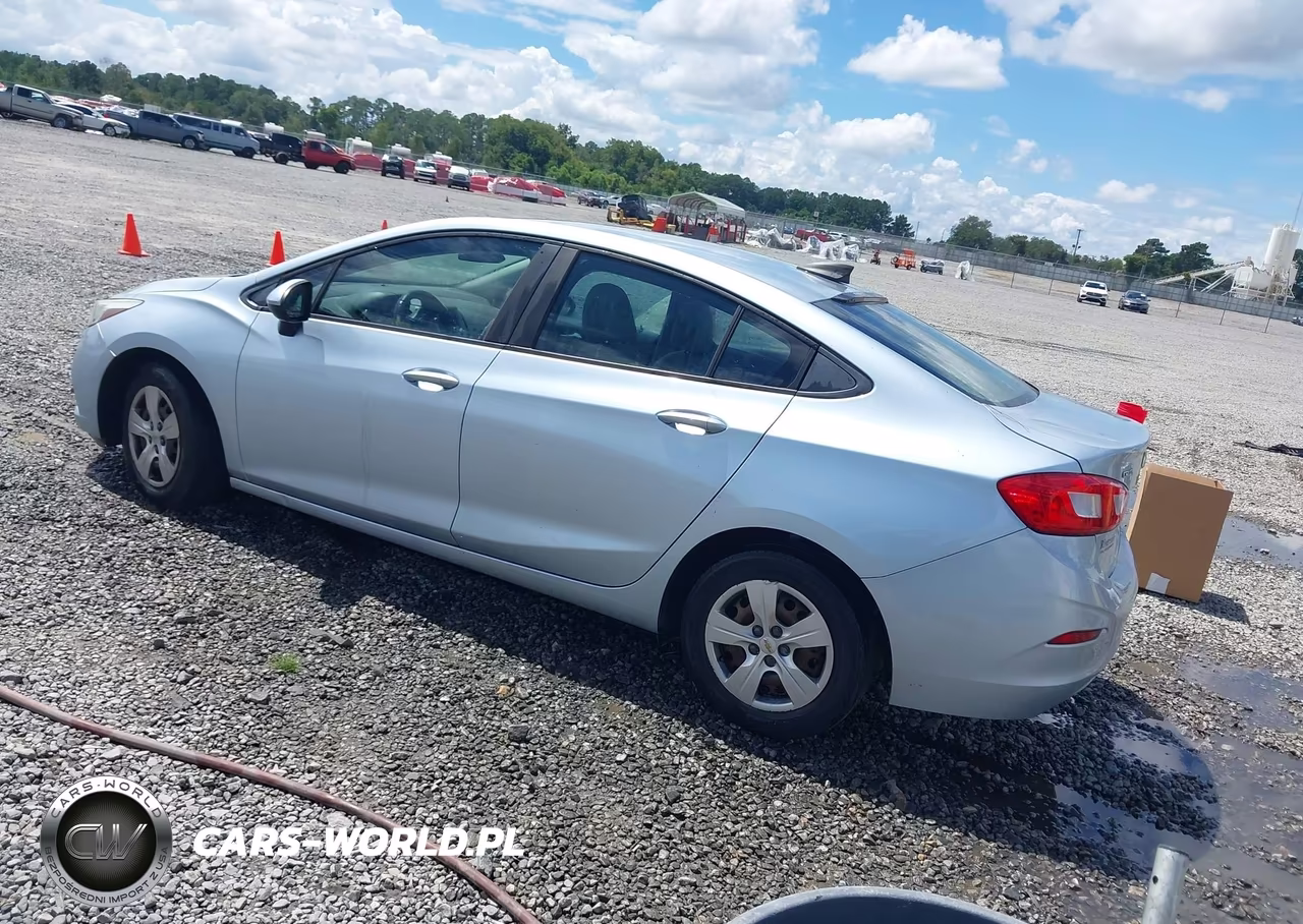 2017 Chevrolet Cruze Ls Auto VIN:3G1BC5SM3HS560797 - 3