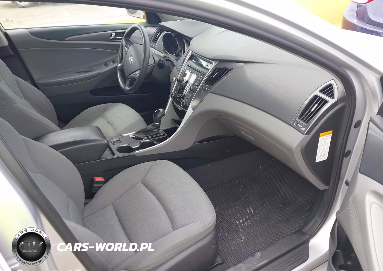 2013 Hyundai Sonata Hybrid VIN:KMHEC4A43DA090987 - 5