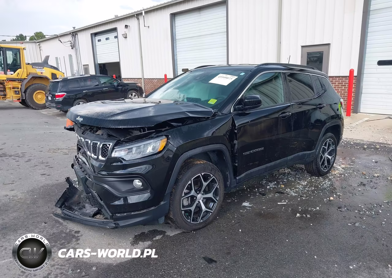 2024 Jeep Compass Latitude 4X4 VIN:3C4NJDBN2RT608086 - 2