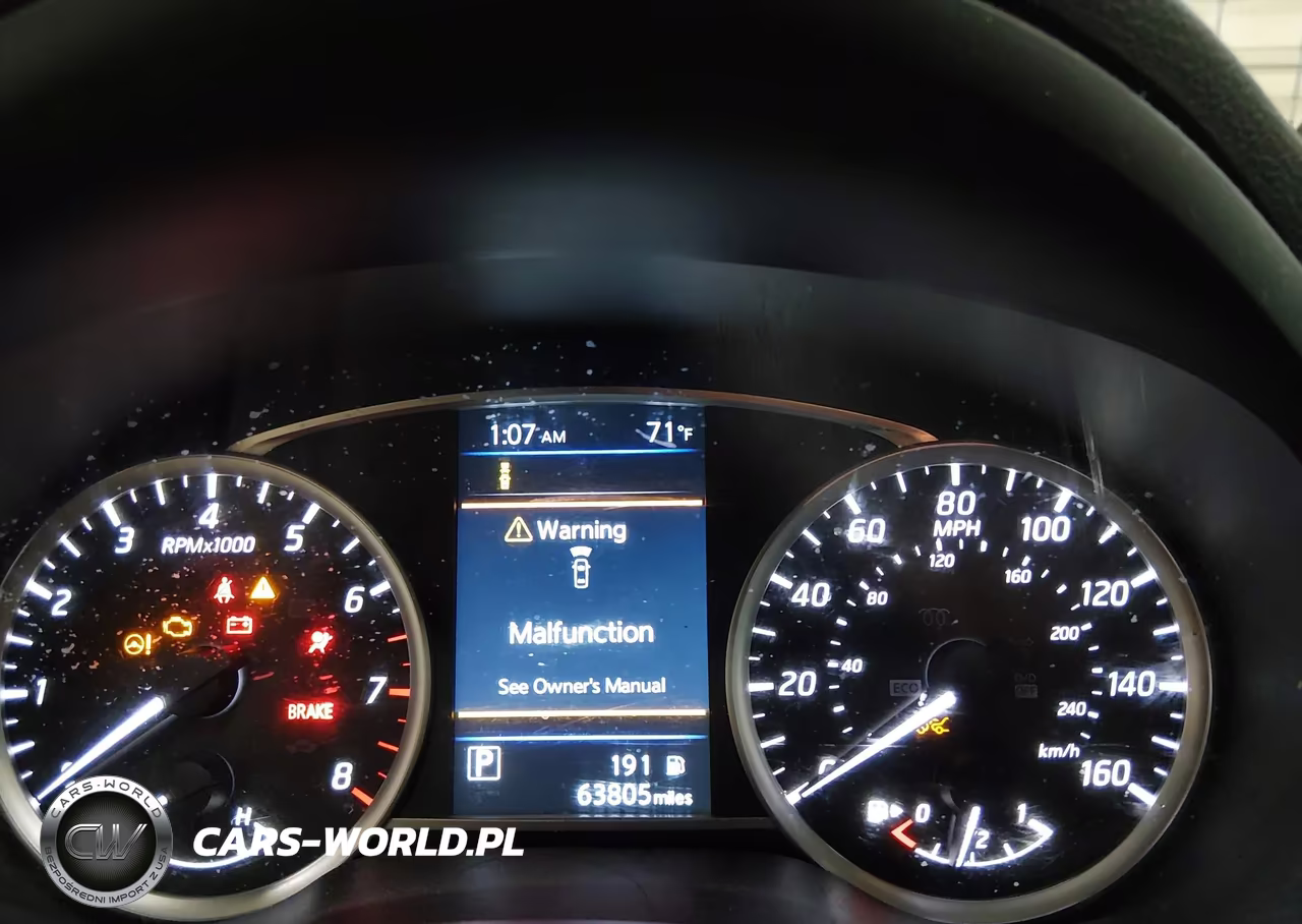 2019 Nissan Sentra S VIN:3N1AB7AP3KY317527 - 7