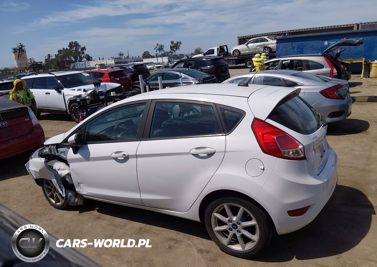 2019 Ford Fiesta Se VIN:3FADP4EJ7KM138047 - 13
