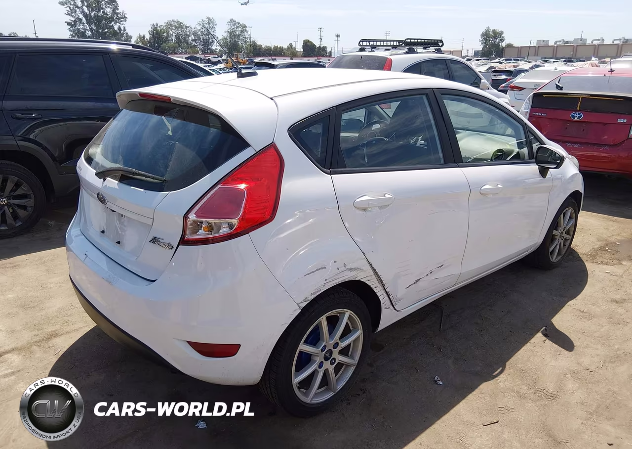 2019 Ford Fiesta Se VIN:3FADP4EJ7KM138047 - 4