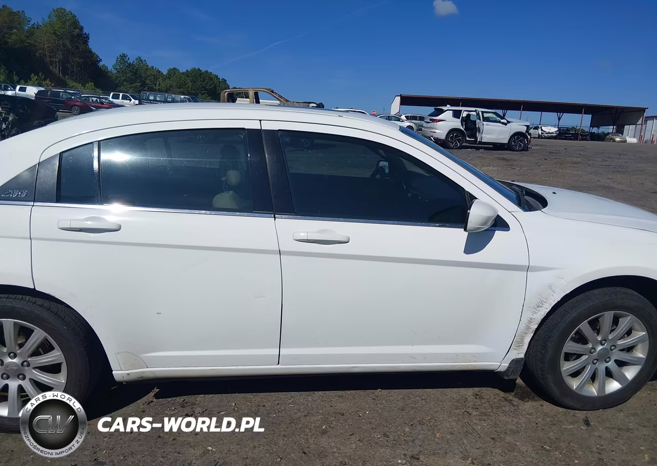 2011 Chrysler 200 Touring VIN:1C3BC1FB4BN549693 - 13