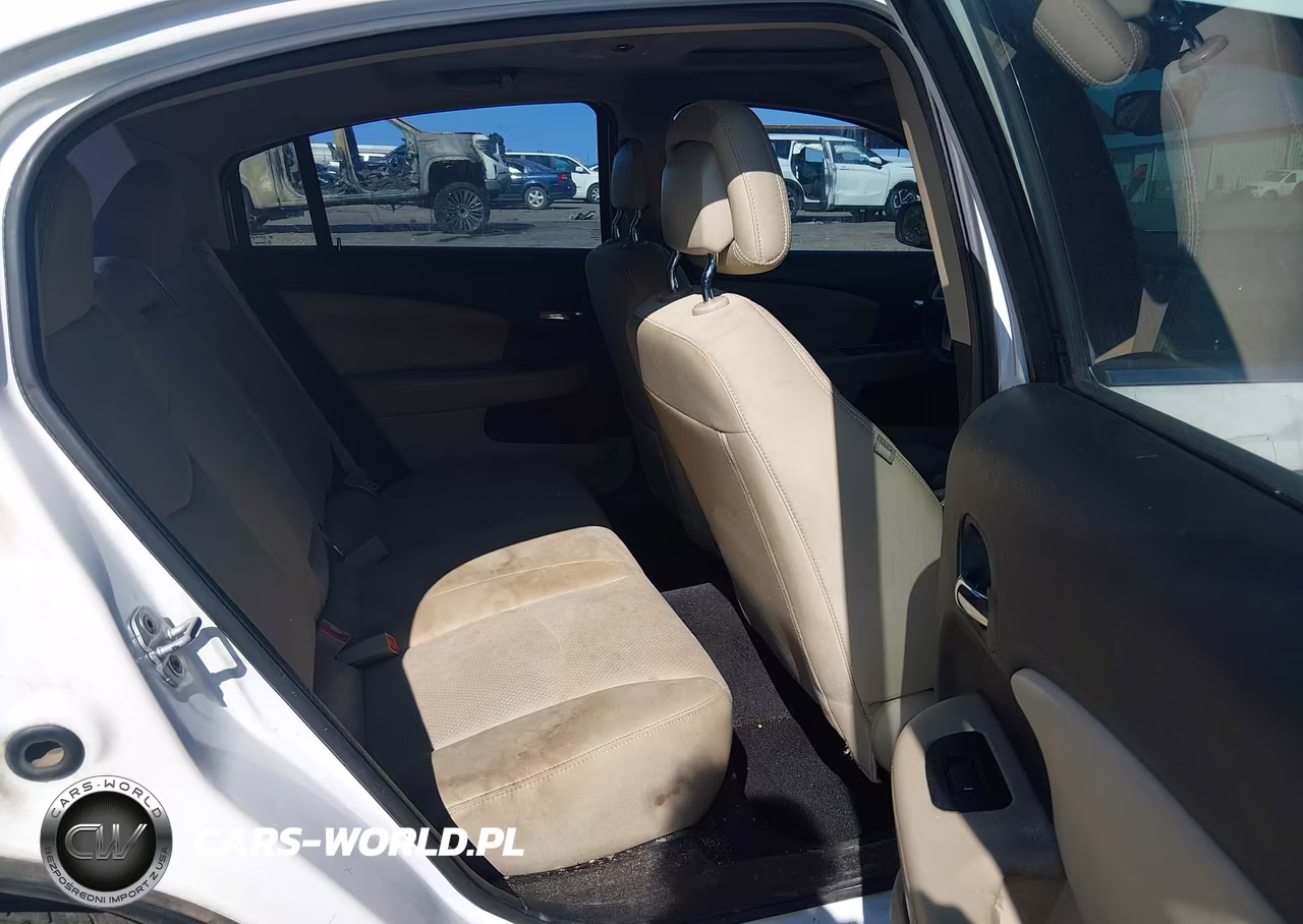 2011 Chrysler 200 Touring VIN:1C3BC1FB4BN549693 - 8