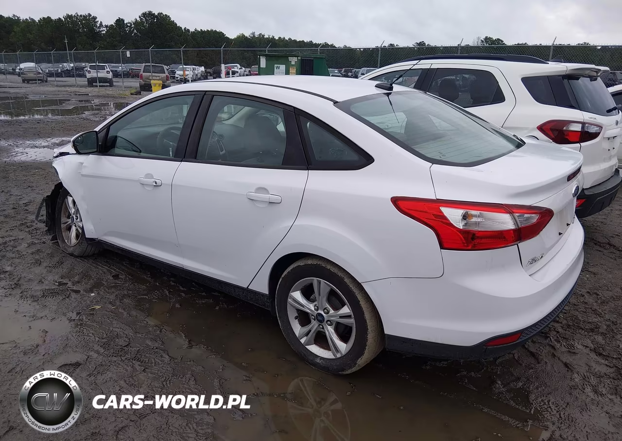 2013 Ford Focus Se VIN:1FADP3F27DL349433 - 3