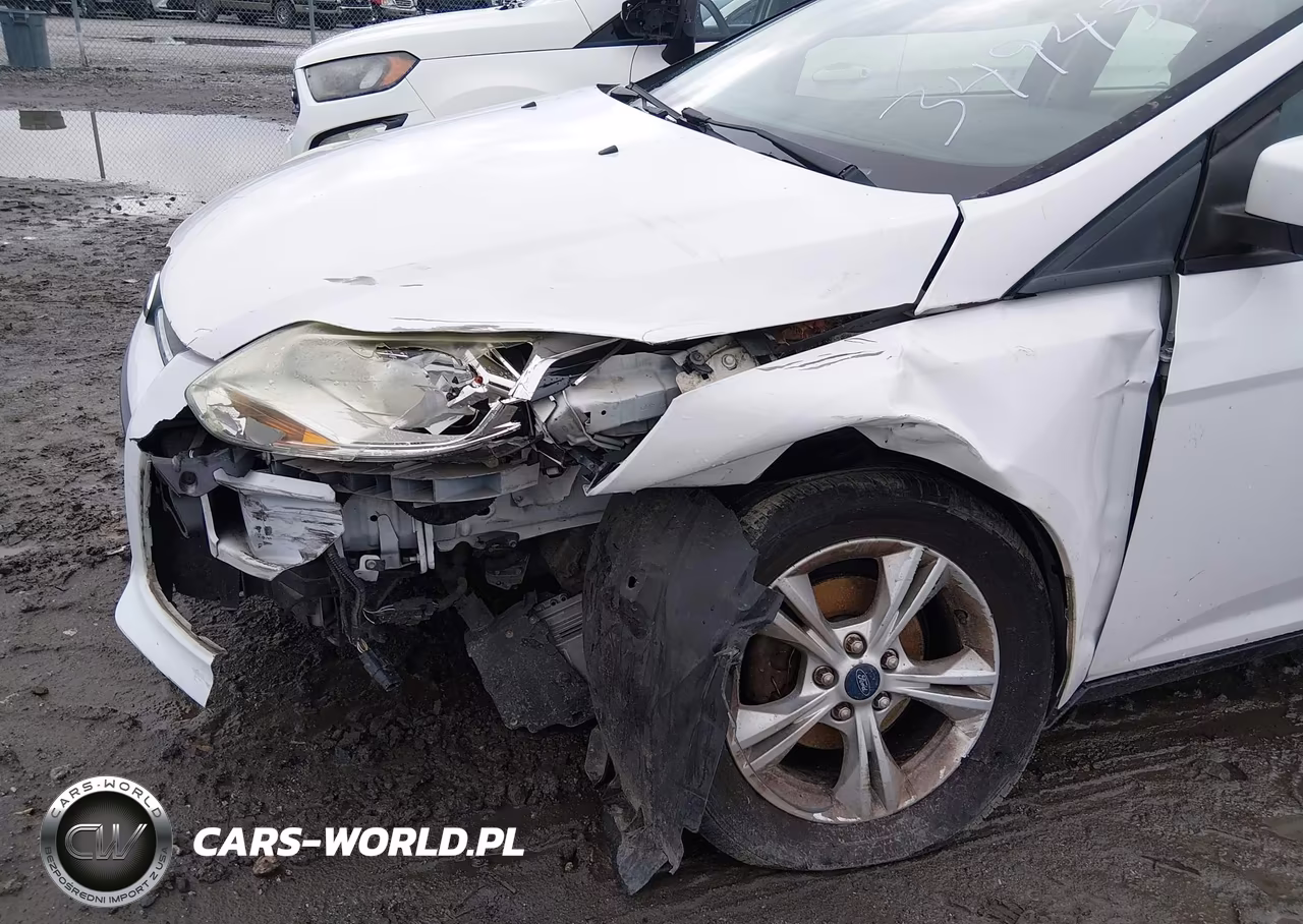 2013 Ford Focus Se VIN:1FADP3F27DL349433 - 6