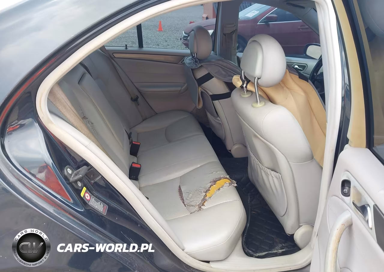 2004 Mercedes-Benz C 230 Kompressor Sport-Sport VIN:WDBRF40J04F498434 - 8