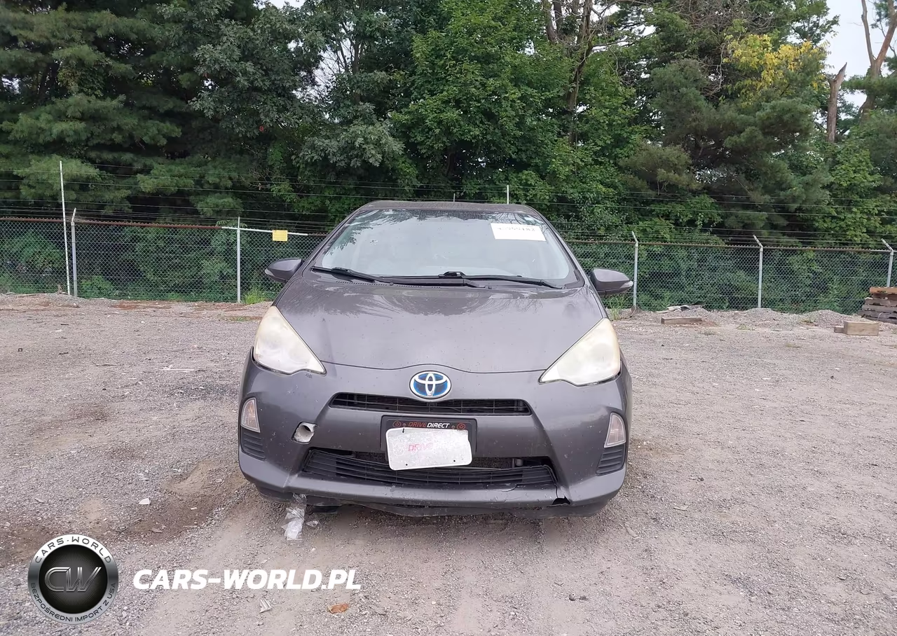 2013 Toyota Prius C One VIN:JTDKDTB33D1551836 - 12