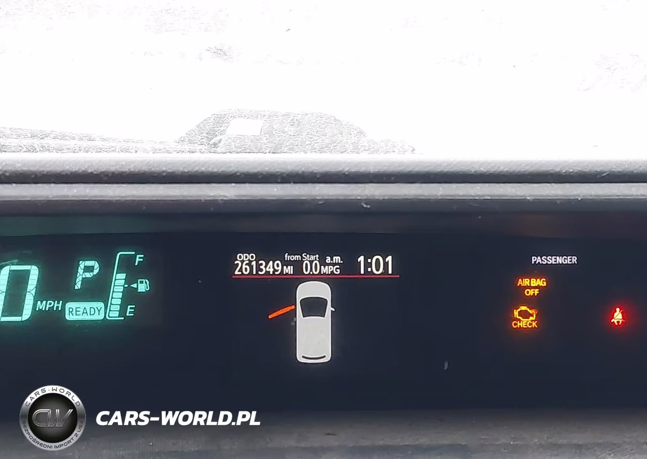 2013 Toyota Prius C One VIN:JTDKDTB33D1551836 - 15