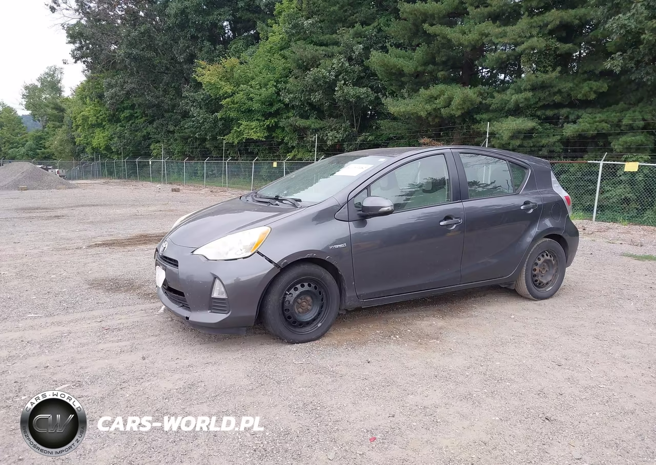 2013 Toyota Prius C One VIN:JTDKDTB33D1551836 - 2