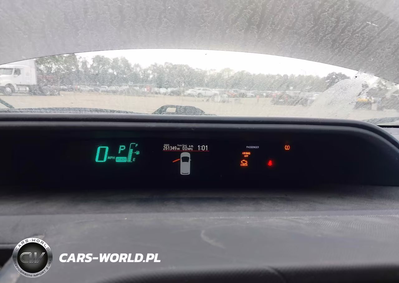 2013 Toyota Prius C One VIN:JTDKDTB33D1551836 - 7