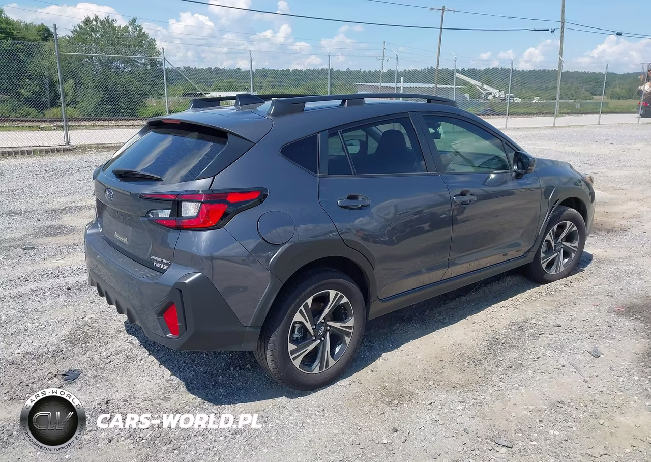 2024 Subaru Crosstrek Premium VIN:JF2GUADC8R8296012 - 4